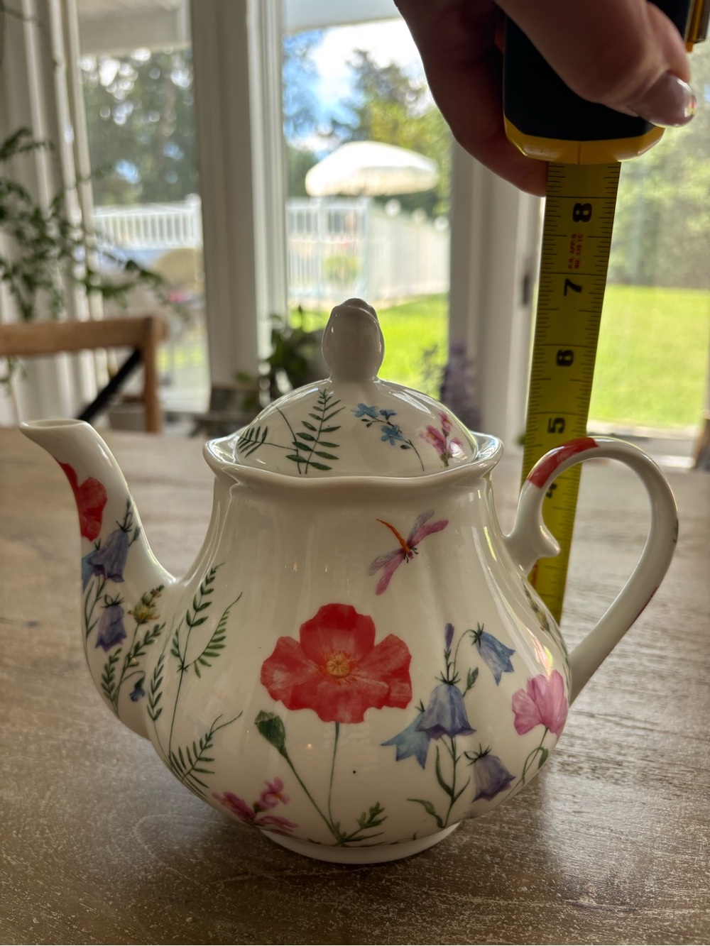 Floral Porcelain Teapot - Red & Green Botanical Design - Picture 4 of 4